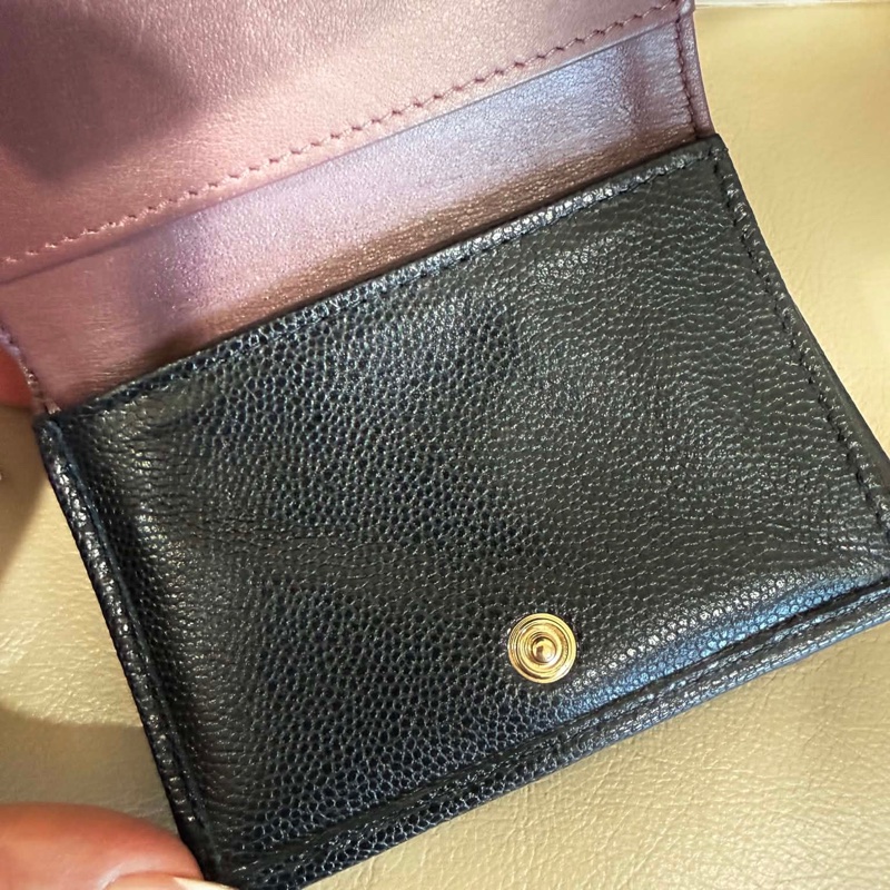 CHANEL經典CF mini荔枝牛皮三折扣式短夾 - 黑金 (晶片款)-32