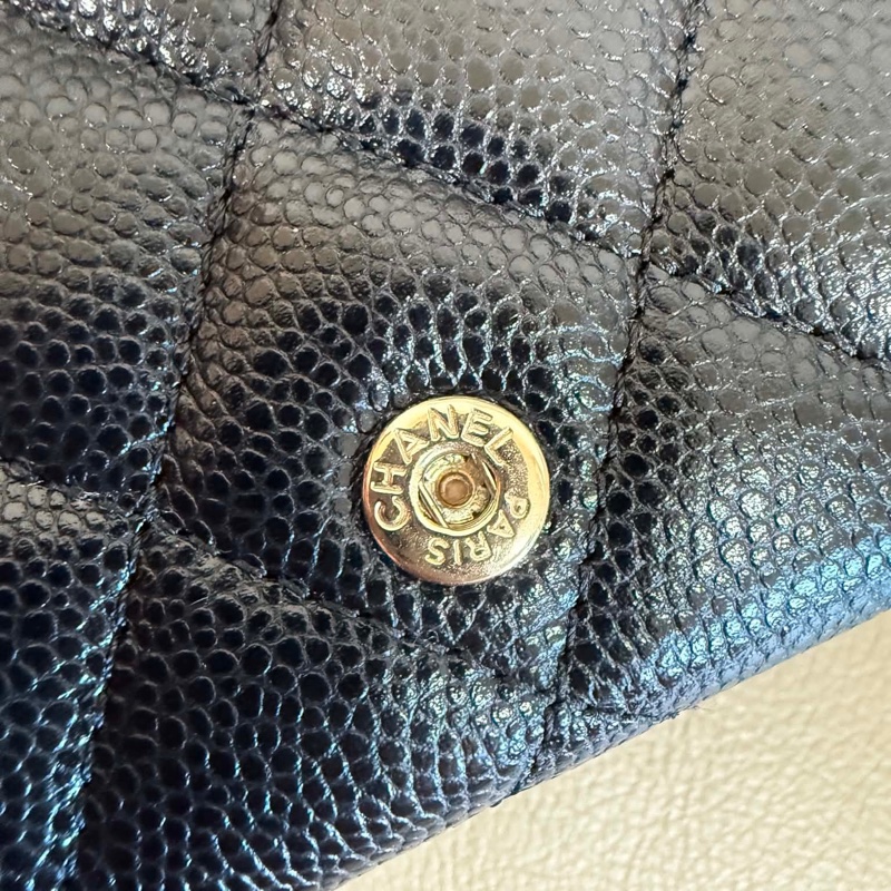 CHANEL經典CF mini荔枝牛皮三折扣式短夾 - 黑金 (晶片款)-35
