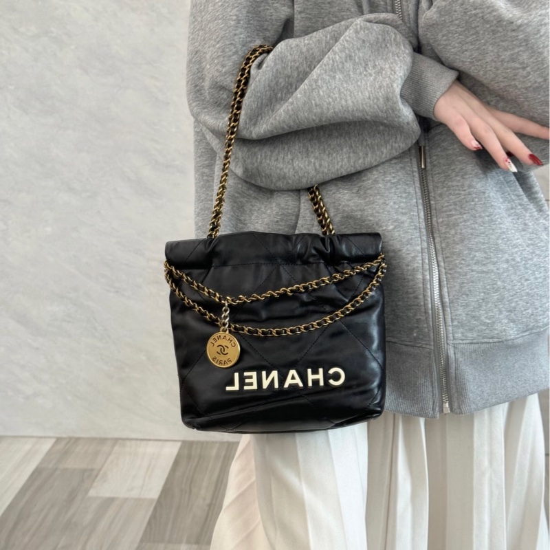 #熊貓配色 芯片款 閒置全配 專櫃價20w✨香奈兒黑金白字母22bag mini🈶購證-0