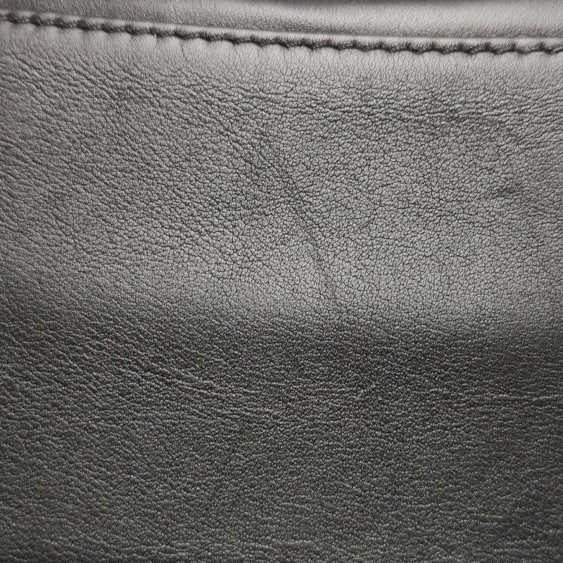 Louis Vuitton (LV) New Wave牛皮純色絎縫Logo標誌單肩包晶片款-23