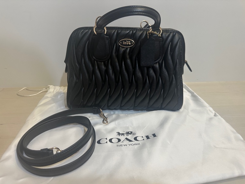 COACH 皺褶包|斜背 / 手拿兩用|全新未使用|經典黑色✨-0