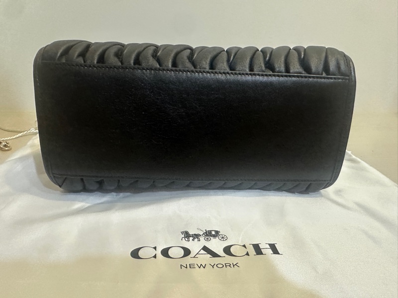 COACH 皺褶包|斜背 / 手拿兩用|全新未使用|經典黑色✨-5