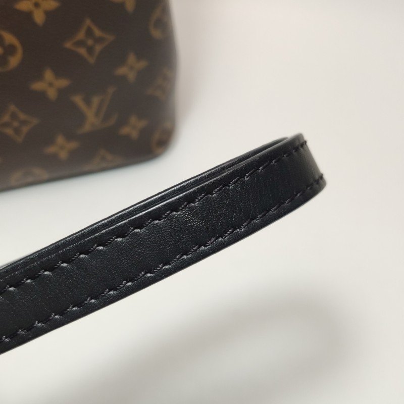 Louis Vuitton (LV) NÉONOÉ中型牛皮Monogram印花抽繩肩背包晶片款-10