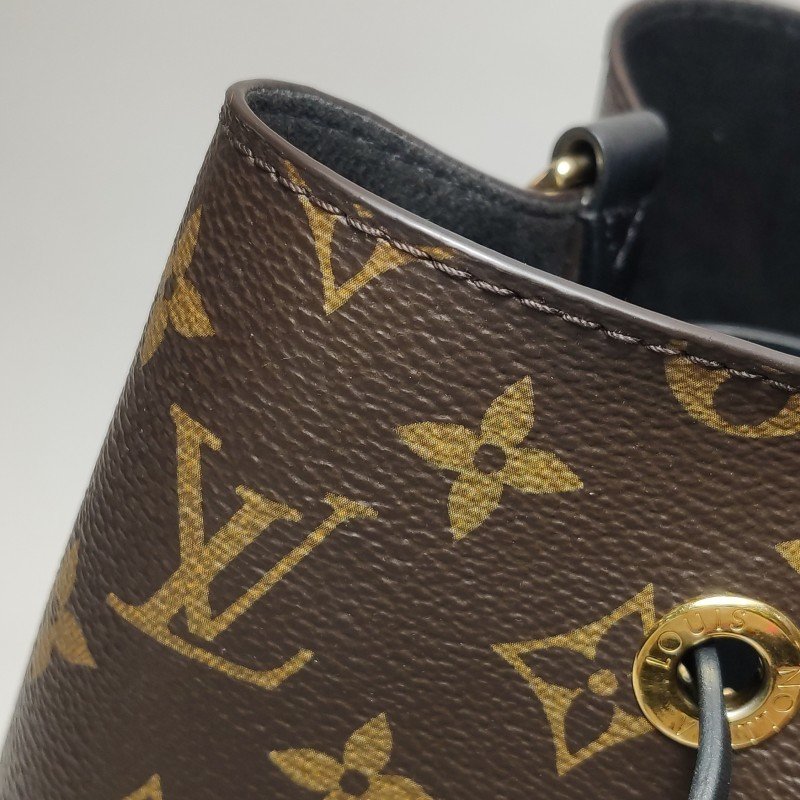 Louis Vuitton (LV) NÉONOÉ中型牛皮Monogram印花抽繩肩背包晶片款-17