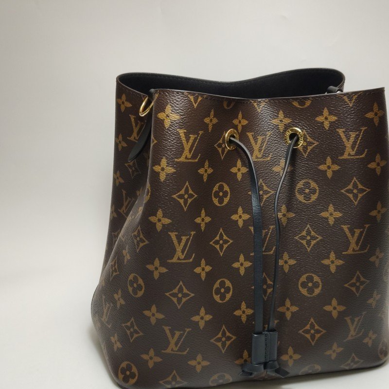Louis Vuitton (LV) NÉONOÉ中型牛皮Monogram印花抽繩肩背包晶片款-21