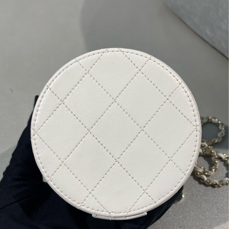 Chanel香奈兒黑白色mini小圓筒斜挎包 30開-4