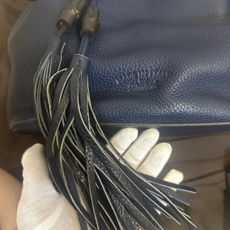GUCCI 竹節流蘇水桶包|全新未使用|深藍色經典款|收藏級精品✨-1