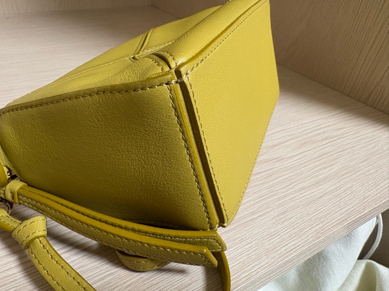 Loewe mini puzzle bright ochre 黃色 二手-4
