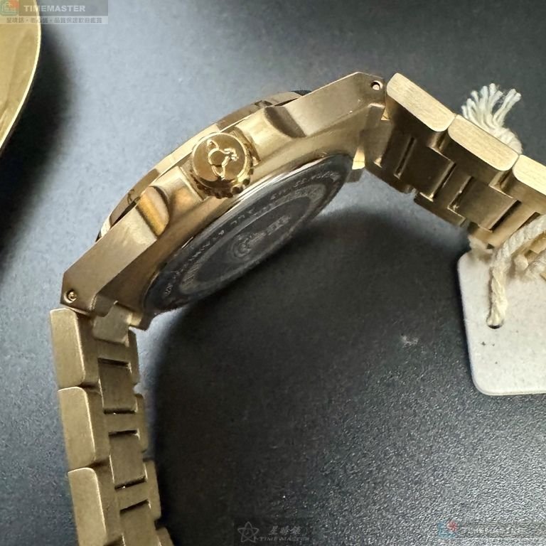 Vivienne Westwood手錶,編號VW30314,38mm金色錶殼,金色錶帶款-7