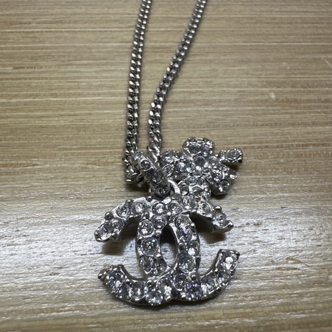 Chanel四葉草鑽石頸鏈