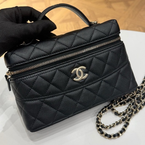 99.9新Chanel香奈兒 黑金荔枝牛皮lp腰線飯盒手提鏈條斜挎包 底長18cm。