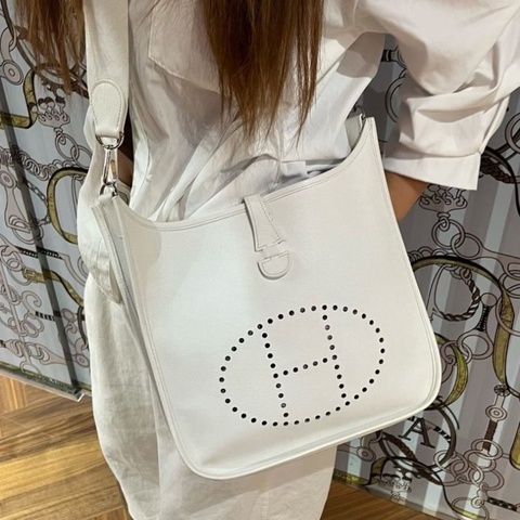 Hermes Evelyne29 白色 銀扣 tc皮 27*29*7 9新 配件肩帶 塵袋