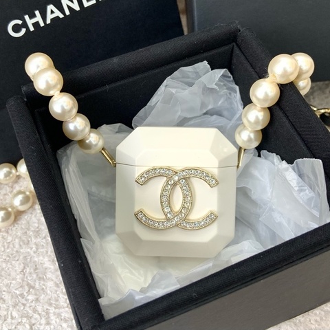 香奈兒Chanel 白金珍珠鏈條耳機盒 可斜挎或者當項鍊
