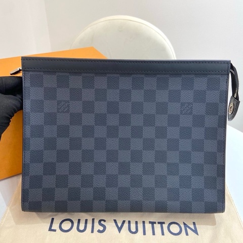 99新Louis Vuitton 路易威登 黑色棋盤格男士洗漱包手拿包  尺寸：27