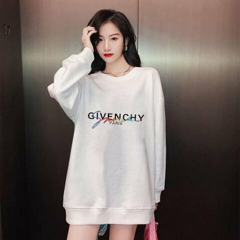 💎Han's house精品服飾💎 GIVENCHY 紀梵希 立體 刺繡 Logo 大學T 現貨 XS
