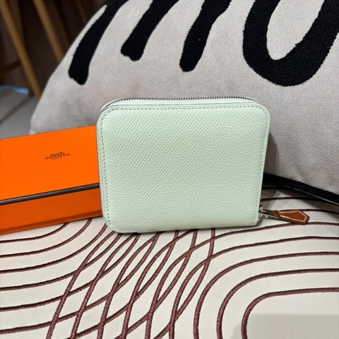 Hermes Silk in compact STAMP U 氣泡綠色