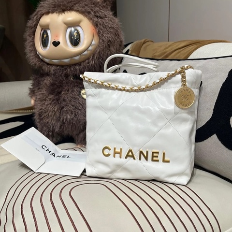 Chanel 22 mini Calfskin白色牛皮金扣