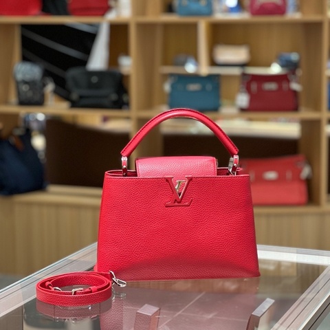 lv路易威登Capucines卡普辛