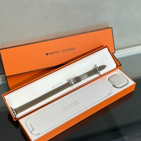 HERMES Apple Watch 11 - 42 鈦金屬+大象灰雙圈錶帶