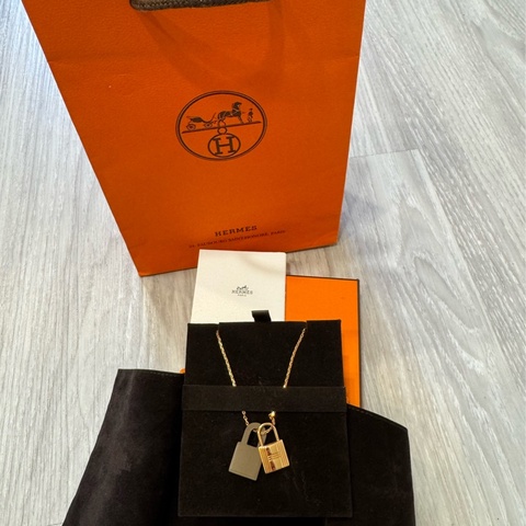 Hermès HERMES O Kelly 經典鎖頭吊墜牛皮項鍊鎖骨鍊