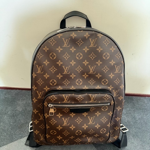 Lv Josh 老花後背包 （M41530）
