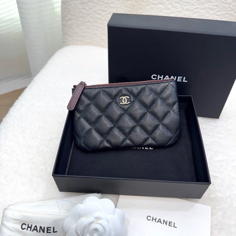 香奈兒CHANEL黑色牛皮金釦Classic一字拉鍊零錢包卡包A82365