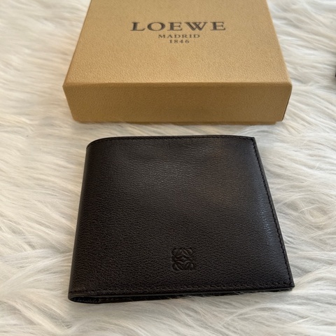 Loewe 深咖啡色 對折 短夾 附原盒防塵袋