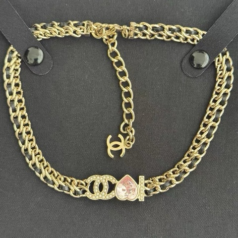 Chanel 香奈兒 22b粉色愛心皮穿鏈choker，配件盒子