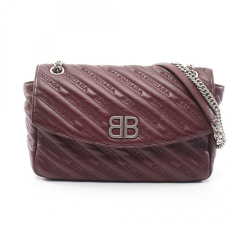 BOTTEGA VENETA BB 圓形鏈條單肩包，波爾多紅皮革，二手女士款，附五金配件