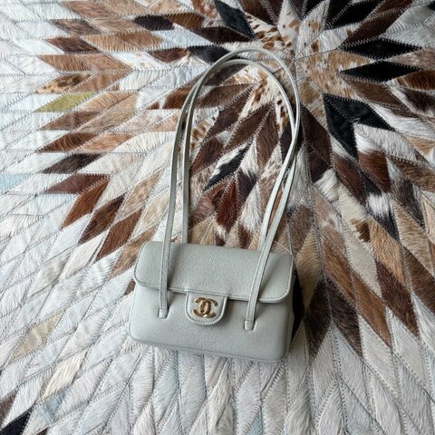 CHANEL Preppy coco MINI翻蓋肩背淡綠 晶片