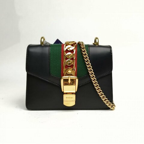 GUCCI Sylvie塞尔维亚丝带包Mini黑色牛皮金扣肩背包