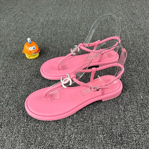Chanel香奈兒粉色涼鞋 尺碼：37碼 已貼底