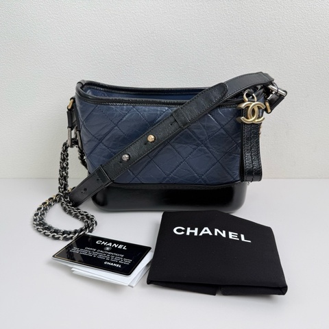 香奈兒/CHANEL GABRIELLE 流浪小號 拼色牛皮菱格紋絎縫流浪包單肩包
