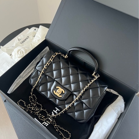 Chanel香奈兒黑金手柄大mini