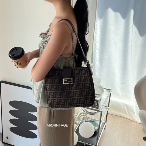 🏷️ Fendi 托特法棍