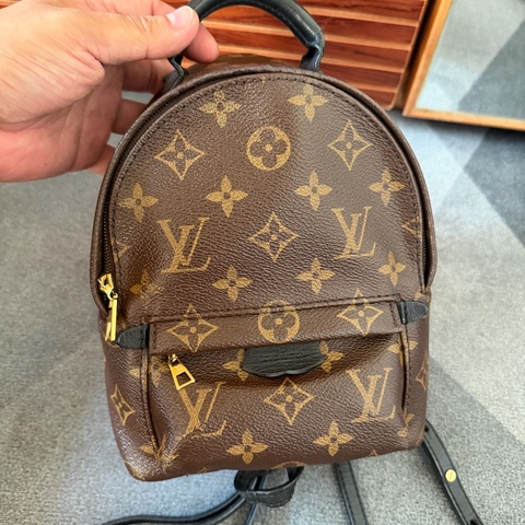 Lv老花Mini後背包