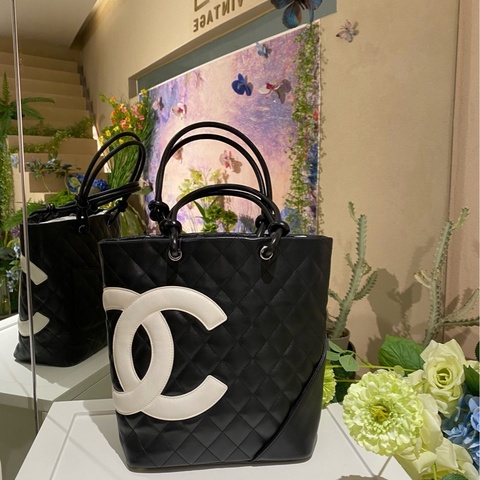 Chanel 香奈兒黑白康鵬菜籃子小號