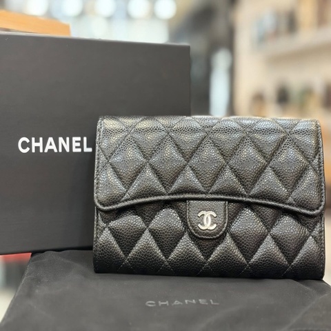 CHANEL 經典黑金荔枝皮三折長夾 - 黑銀