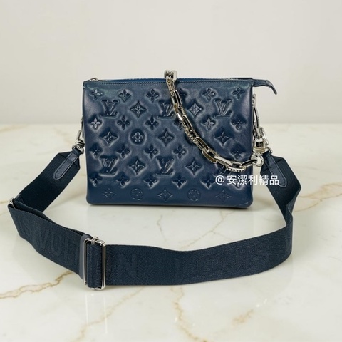 莉亞精品♡LV M20379 Coussin PM深藍黑壓紋斜背包 二手
