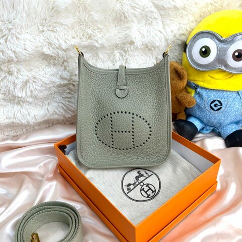 Hermès Mini Evelyne 16 單肩袋 鼠尾草綠