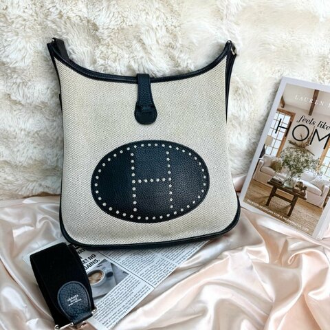 Hermès Evelyne 黑色拼米色 Taurillon Nobillo拼帆布 29 銀扣