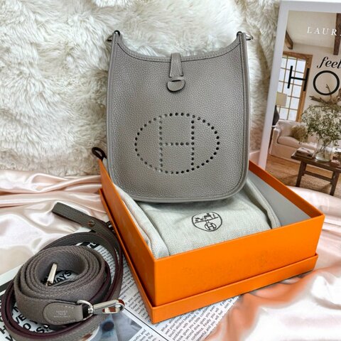 Hermès Evelyne 16亞馬遜肩背包 水泥灰