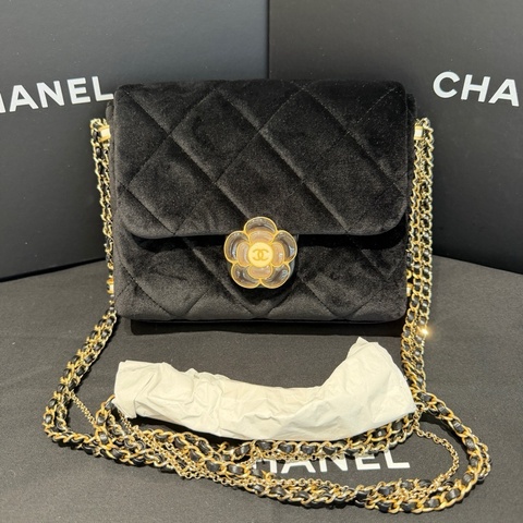 🆕全新香奈兒/Chanel 23k 迷你口蓋包單肩包斜挎包 黑色絲絨琺瑯與金色金屬