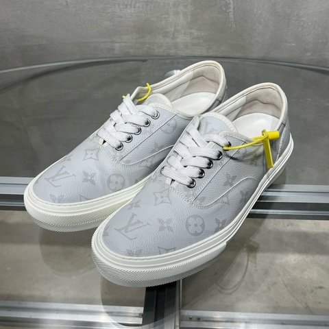 Louis Vuitton/路易威登 LV 白灰 老花滿印板鞋  尺碼/UK7 /41碼