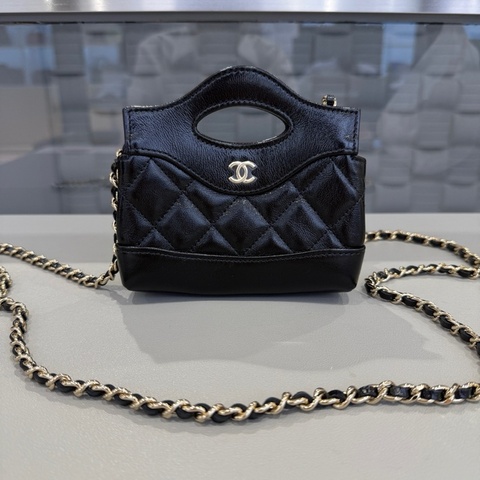 全新Chanel/香奈兒31Bag mini黑色油蠟皮菱格紋鏈條包斜挎包 金扣 芯片款，尺寸13x12x4cm，