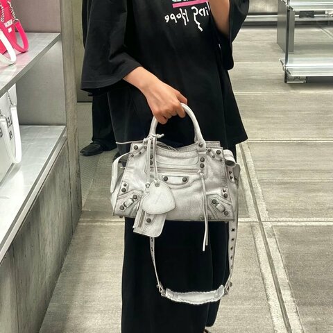 BALENCIAGA 銀扣cagole 手提肩背斜背機車包 32*20*12.5 98新配件塵袋 鏡子