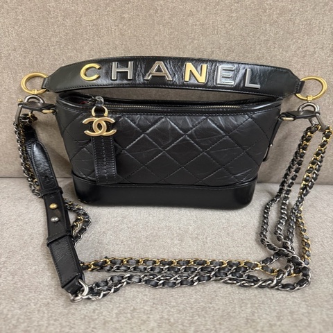 Chanel Gabrielle Hobo  黑金手把流浪包放～小號
