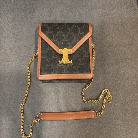 Celine woc包 （9.9新 臺北購買）