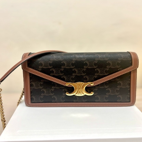 Celine woc包 （9.9新 臺北購買）