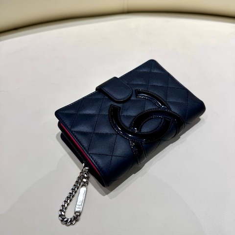 Chanel香奈兒經典對折康鵬錢包 黑銀牛皮